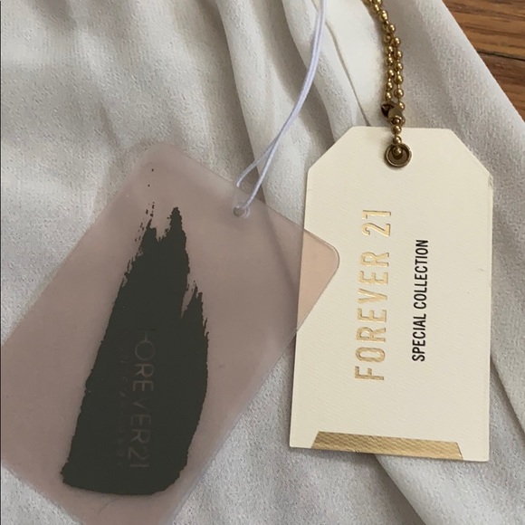 NWT F21 White Blouse W. Gold Beads - Picture 9 of 9